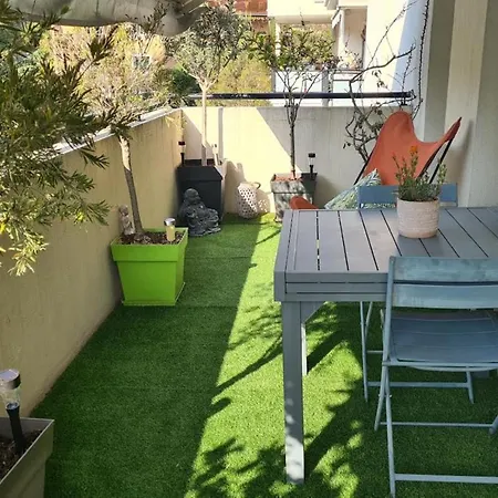 公寓 Modern For 4 People With Terrace *